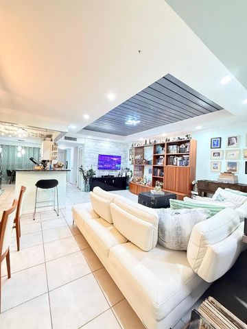 3330 Atlanta Street 14C, Hollywood, FL 33021