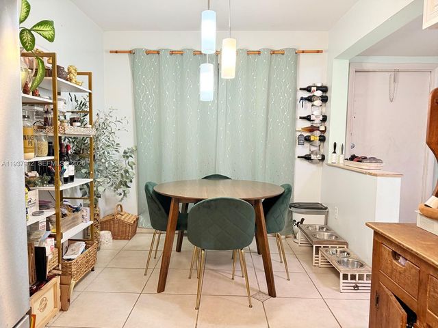 3330 Atlanta Street 14C, Hollywood, FL 33021
