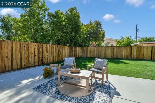 4395 Cabrilho Dr, Martinez, CA 94553