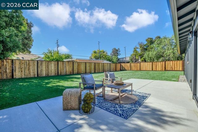 4395 Cabrilho Dr, Martinez, CA 94553
