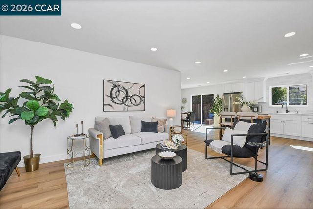 4395 Cabrilho Dr, Martinez, CA 94553