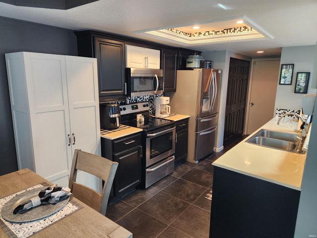 5424 Thornbriar Lane, Fort Wayne, IN 46835