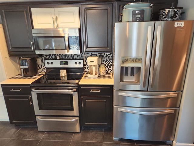 5424 Thornbriar Lane, Fort Wayne, IN 46835