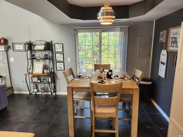 5424 Thornbriar Lane, Fort Wayne, IN 46835