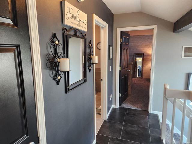 5424 Thornbriar Lane, Fort Wayne, IN 46835