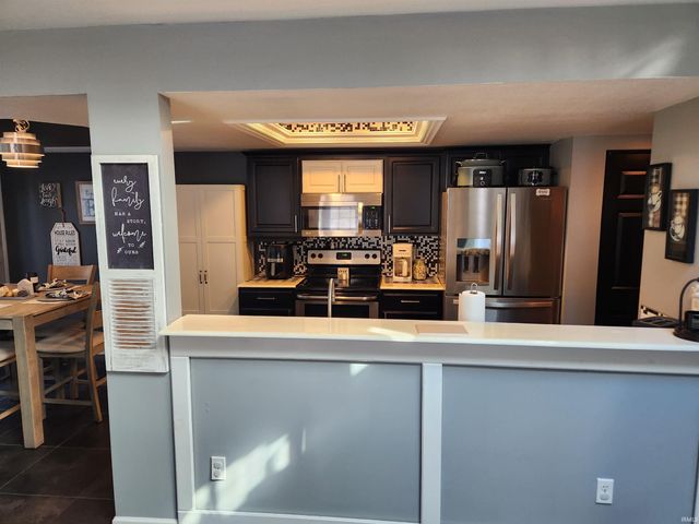 5424 Thornbriar Lane, Fort Wayne, IN 46835