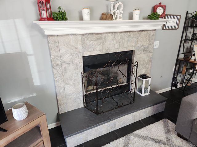 5424 Thornbriar Lane, Fort Wayne, IN 46835