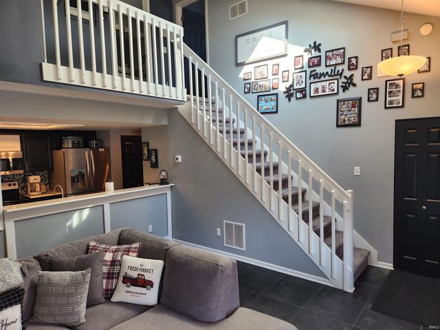 5424 Thornbriar Lane, Fort Wayne, IN 46835