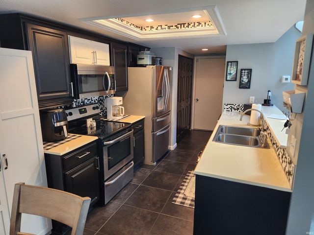 5424 Thornbriar Lane, Fort Wayne, IN 46835