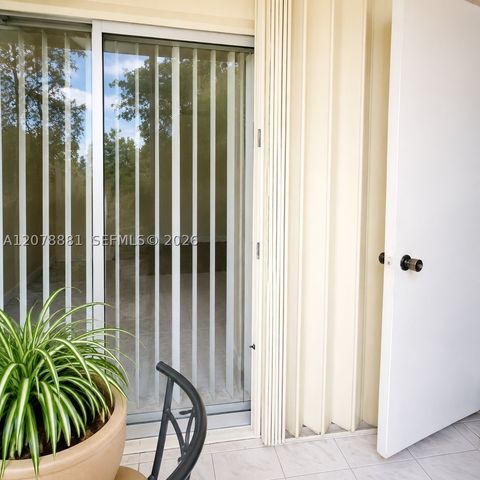 301 Cambridge Rd 306, Hollywood, FL 33024