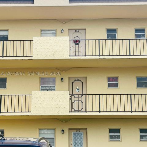 301 Cambridge Rd 306, Hollywood, FL 33024