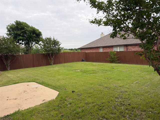 4600 Mountain Oak Street, Fort Worth, TX 76244