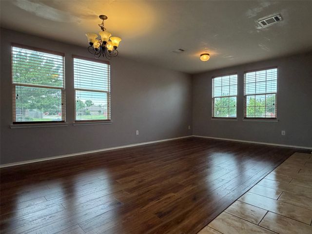 4600 Mountain Oak Street, Fort Worth, TX 76244