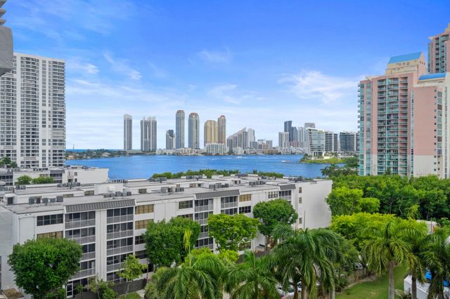 3300 NE 192nd Street 915, Aventura, FL 33180