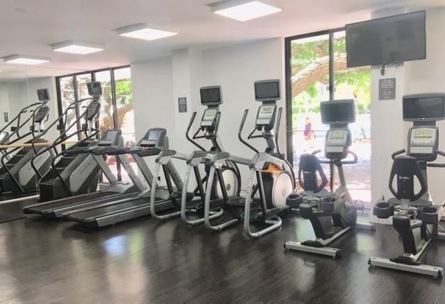 3300 NE 192nd Street 915, Aventura, FL 33180