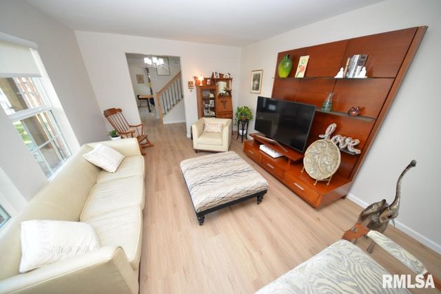 4211 FOX CREEK Street, Mt Vernon, IL 62864