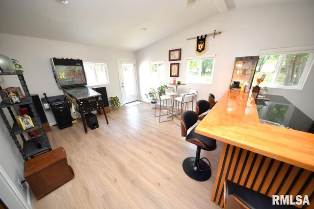 4211 FOX CREEK Street, Mt Vernon, IL 62864