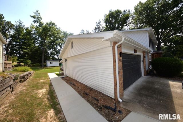 4211 FOX CREEK Street, Mt Vernon, IL 62864