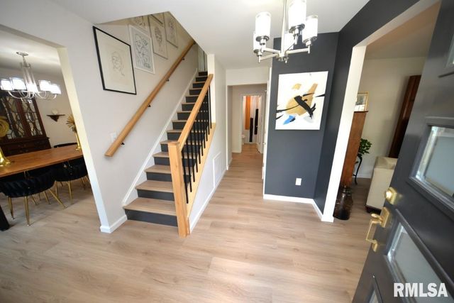 4211 FOX CREEK Street, Mt Vernon, IL 62864