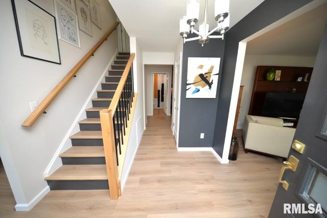 4211 FOX CREEK Street, Mt Vernon, IL 62864