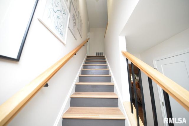 4211 FOX CREEK Street, Mt Vernon, IL 62864