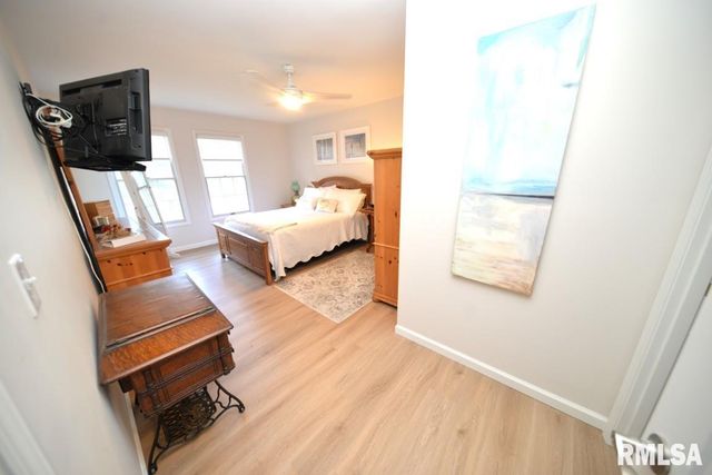 4211 FOX CREEK Street, Mt Vernon, IL 62864