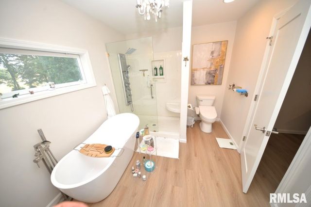 4211 FOX CREEK Street, Mt Vernon, IL 62864