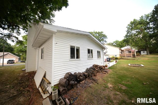 4211 FOX CREEK Street, Mt Vernon, IL 62864