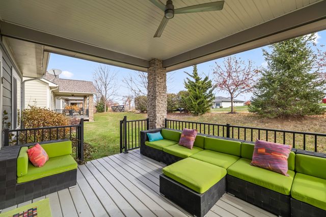 9330 Bellflower Lane, Norwalk, IA 50211