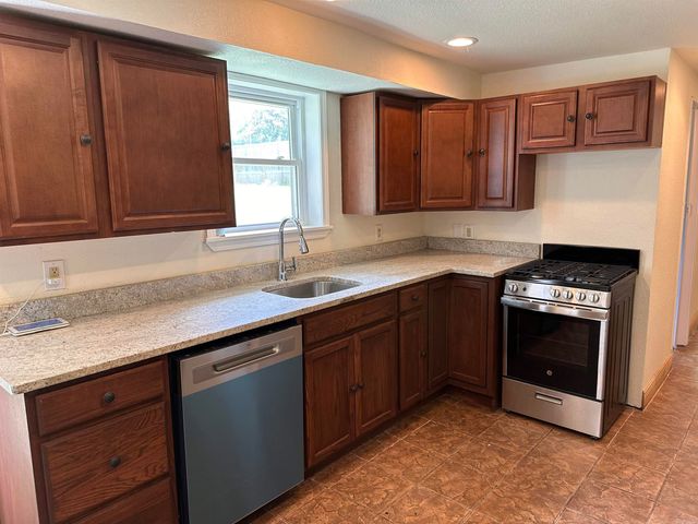 100 Forest Park Pl, Hot Springs, AR 71901