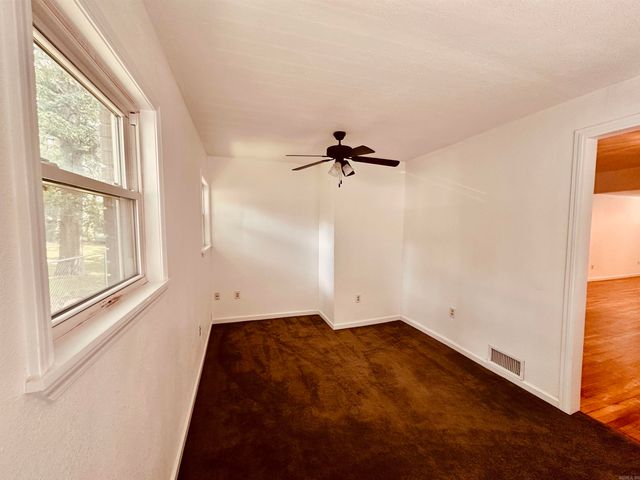 100 Forest Park Pl, Hot Springs, AR 71901