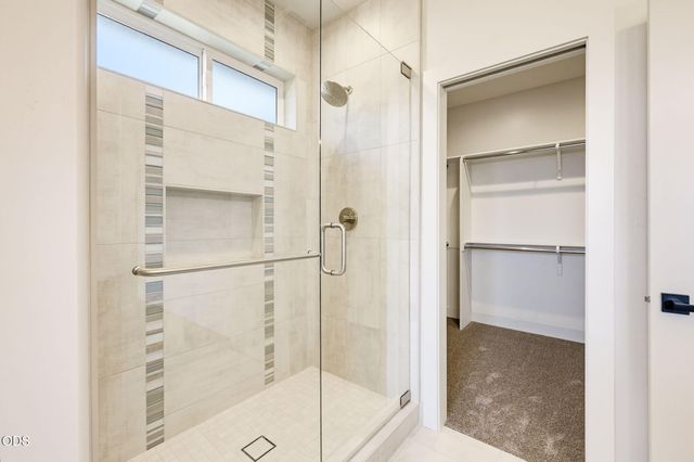 5609 Fallbrook Lane, Medford, OR 97504