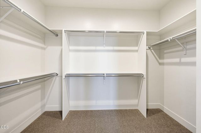 5609 Fallbrook Lane, Medford, OR 97504