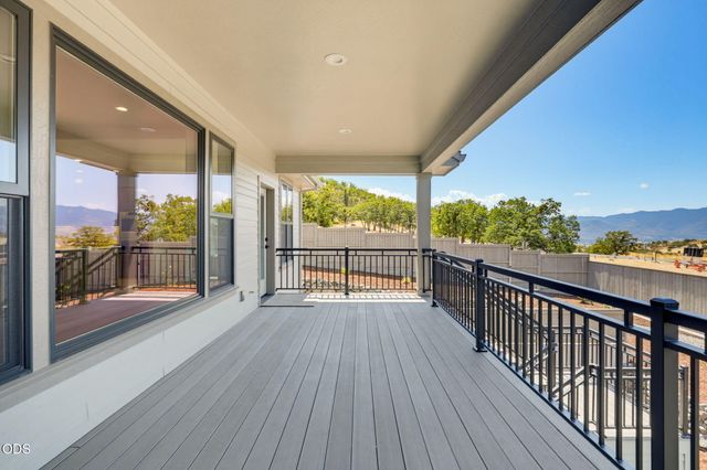 5609 Fallbrook Lane, Medford, OR 97504