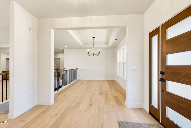 5609 Fallbrook Lane, Medford, OR 97504