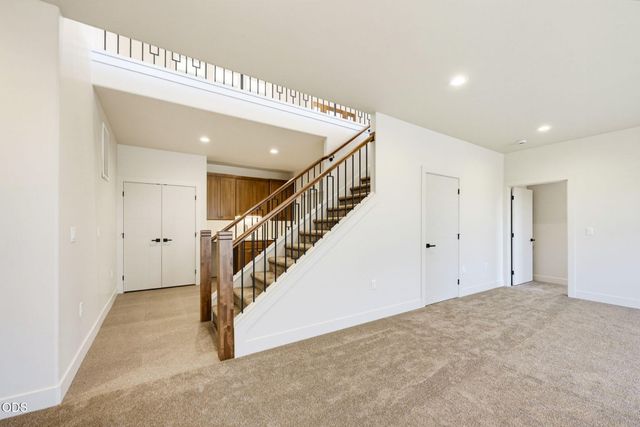 5609 Fallbrook Lane, Medford, OR 97504