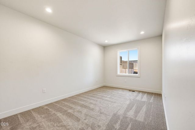 5609 Fallbrook Lane, Medford, OR 97504