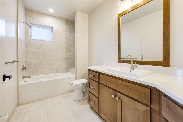5609 Fallbrook Lane, Medford, OR 97504