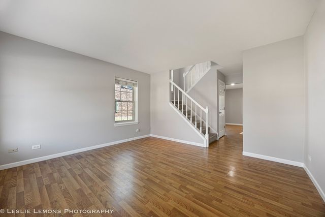 313 CROMWELL Court, Westmont, IL 60559