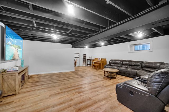 209 S Chase Street, Wheaton, IL 60187