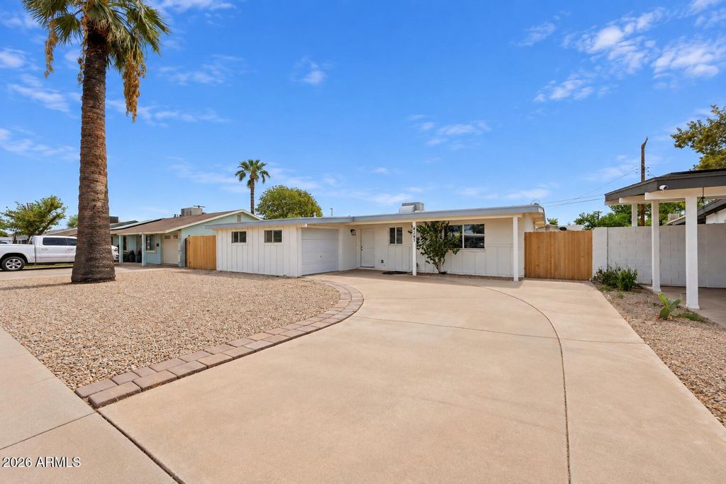 4143 W CHEERY LYNN Road, Phoenix, AZ 85019 — exterior