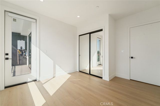 7510 Sepulveda Boulevard 304, Van Nuys, CA 91405