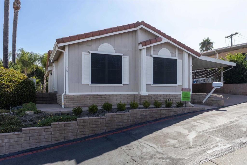 1333 Olive Ave #20, Vista, CA 92083 — photo 3