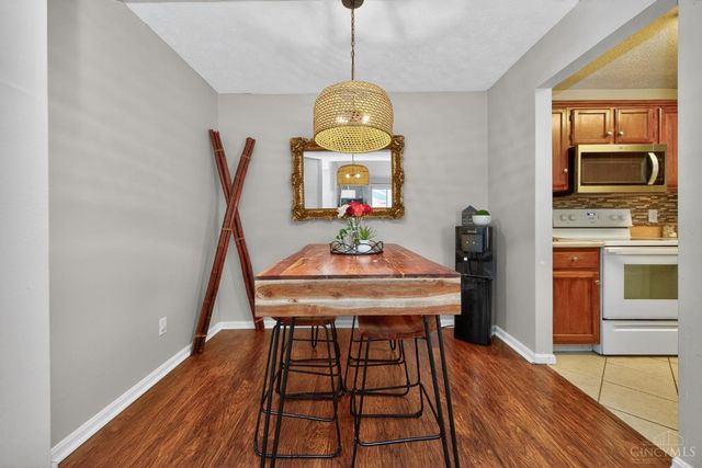 3211 Heritage Square Dr, Colerain Twp, OH 45251