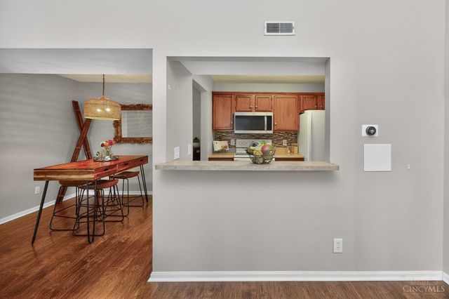 3211 Heritage Square Dr, Colerain Twp, OH 45251