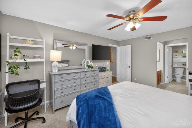 3211 Heritage Square Dr, Colerain Twp, OH 45251