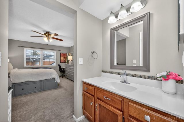 3211 Heritage Square Dr, Colerain Twp, OH 45251