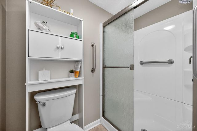 3211 Heritage Square Dr, Colerain Twp, OH 45251