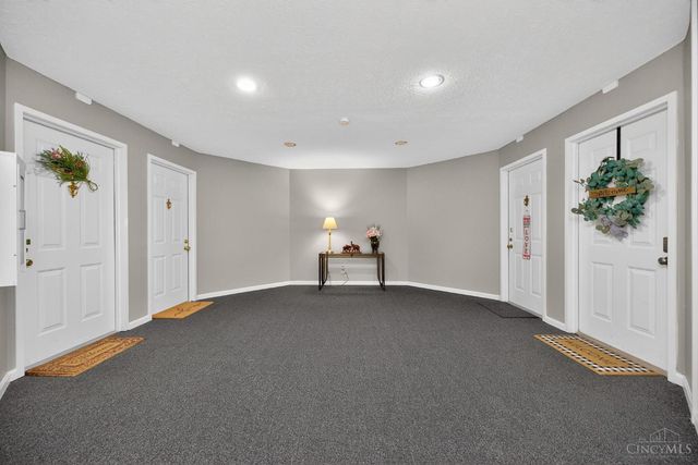 3211 Heritage Square Dr, Colerain Twp, OH 45251