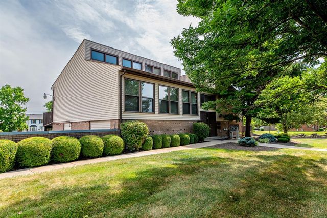 3211 Heritage Square Dr, Colerain Twp, OH 45251